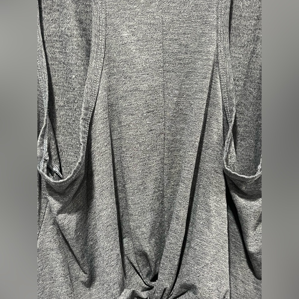 North Face Women’s Wander Gray Twist Back Tank Top Small - Picture 4 of 6